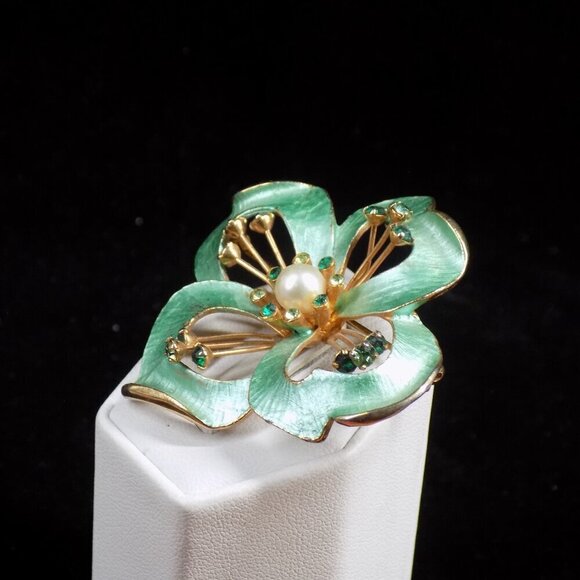 Vintage Weiss Brooch Floral Green Enamel Rhinestone Pearl Gold-tone - Picture 2 of 12